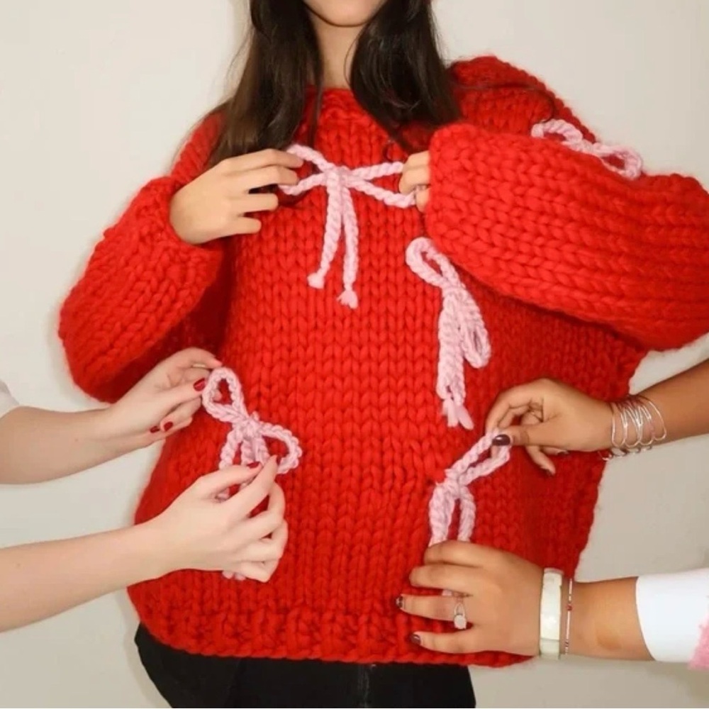 Hope Macaulay Red Bow Sweater Size L/XL NWT - Picture 6 of 6